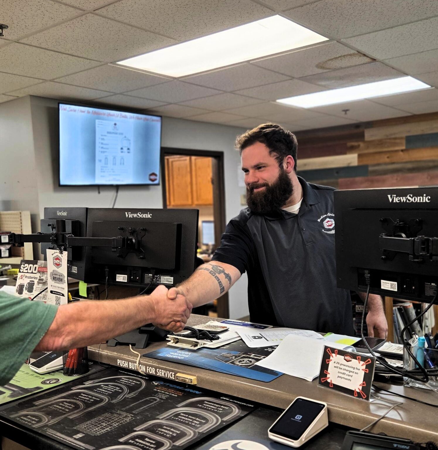 073d7213-c5c0-4f4b-83bf-2504bdf67e92